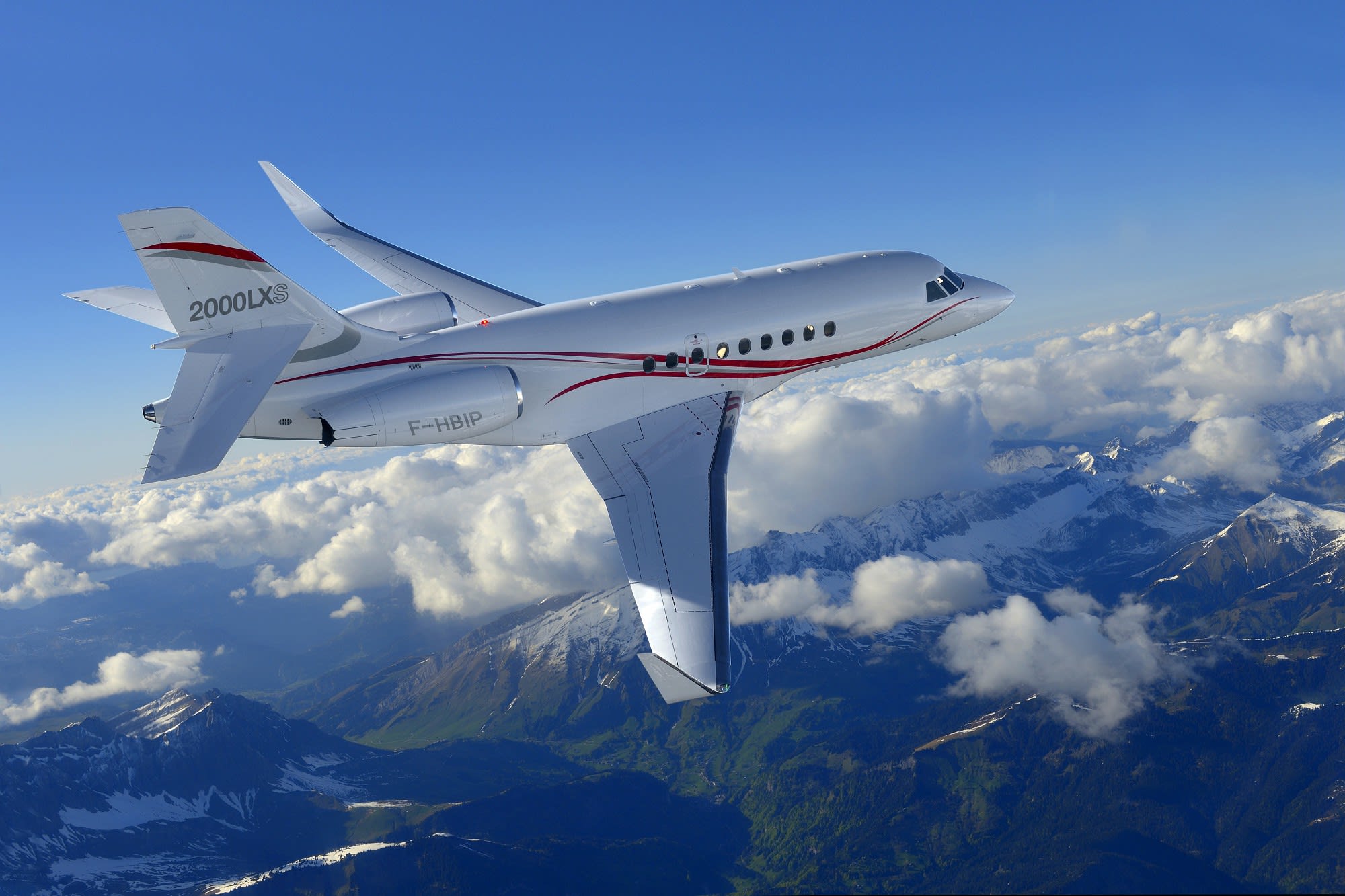 Falcon 2000LXS : performances améliorées et confort cabine supérieur