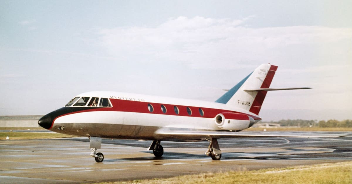 Mystère Falcon 20 on the ground