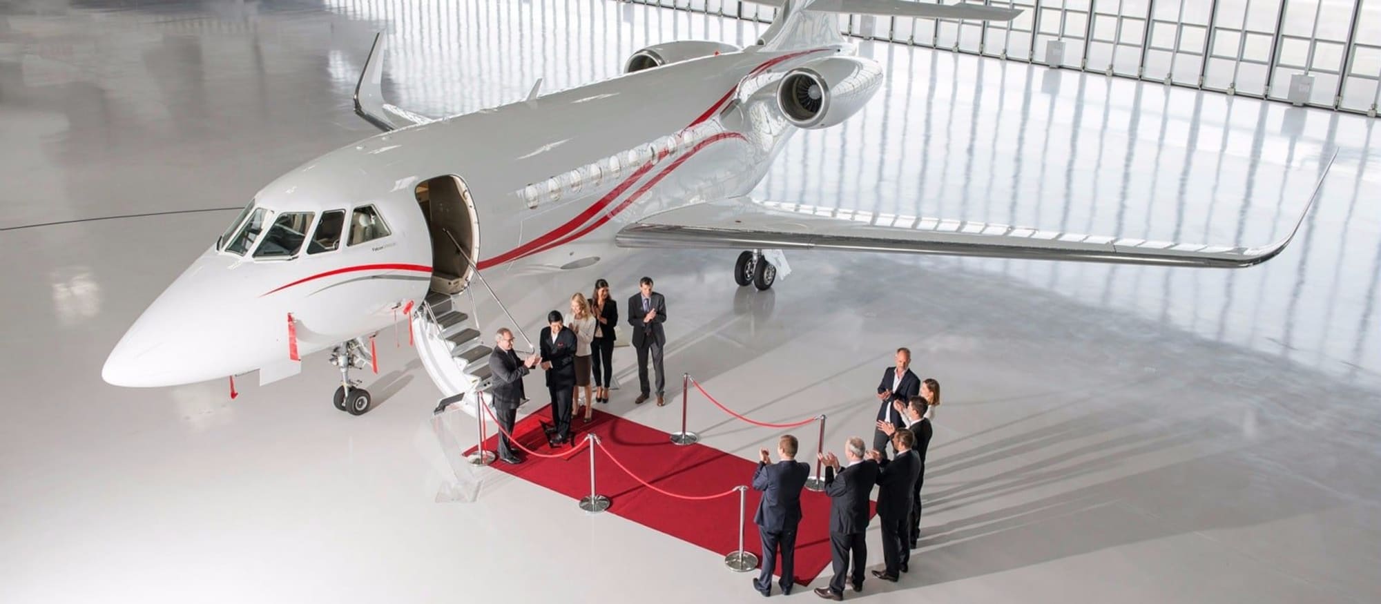 Meeting room : delivery ceremony of a Falcon 2000LXS