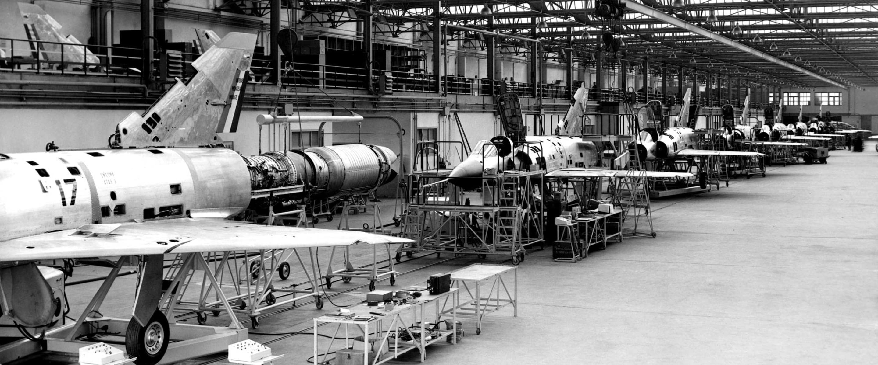 Mirage III C, chaîne de production. Établissement de Bordeaux-Mérignac.