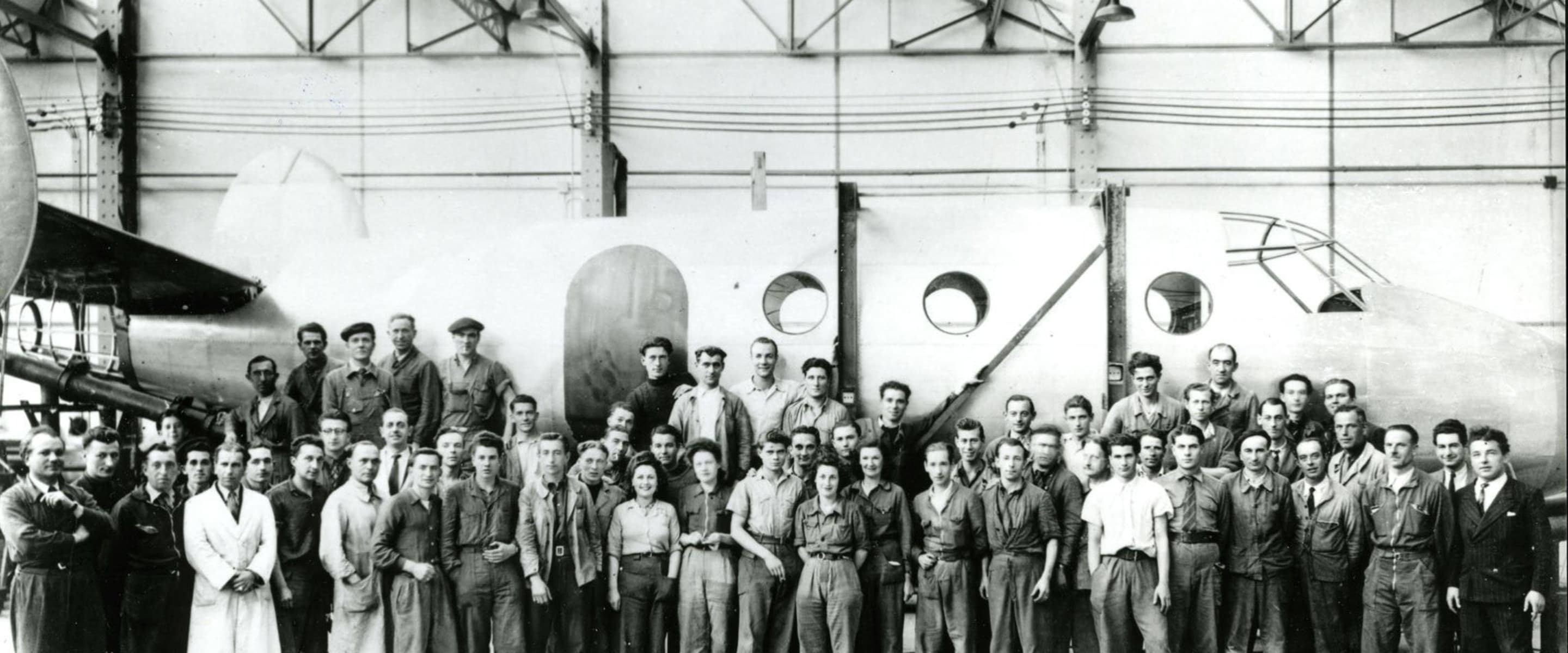 The production team for the MB-303 prototype in Talence