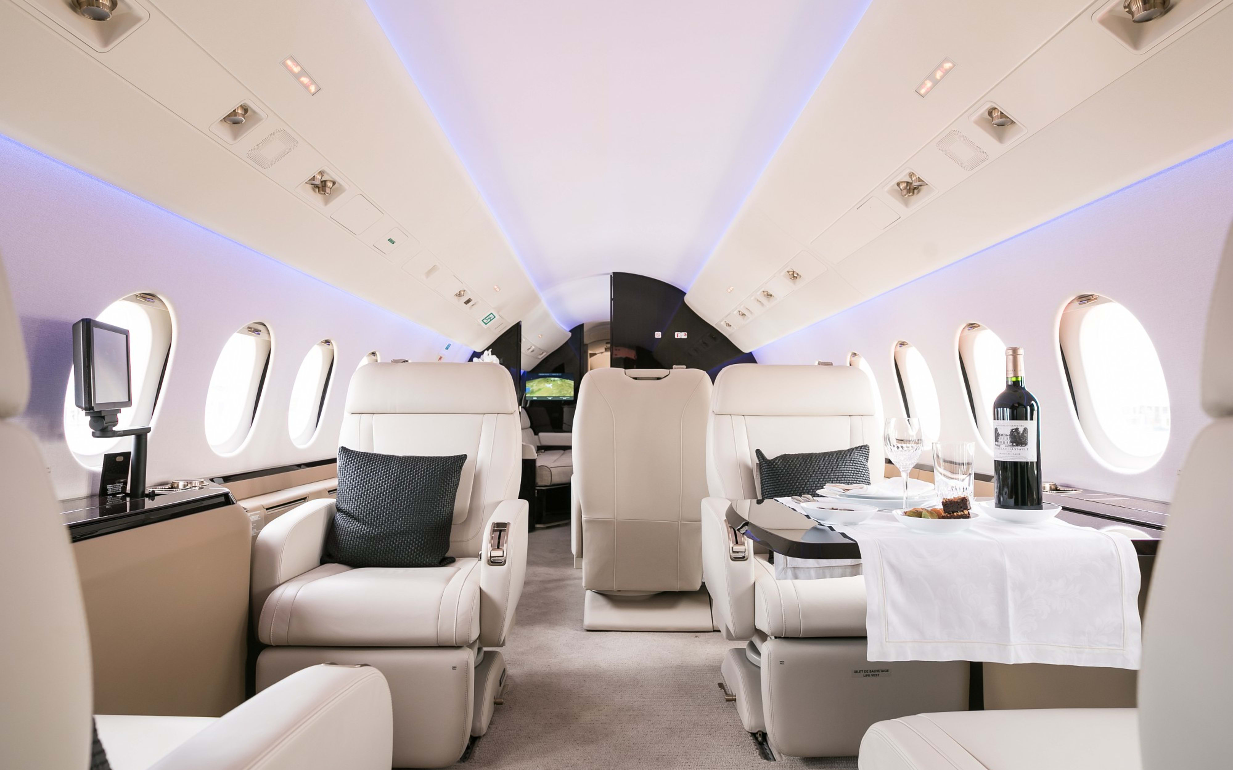 The Falcon 900LX, a versatile aircraft with 3 jet engines can combine ...