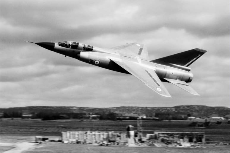 Mirage III F2 en vol