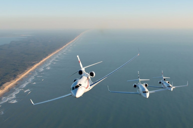 Falcon 2000S, Falcon 7X and Falcon 900LX in flight