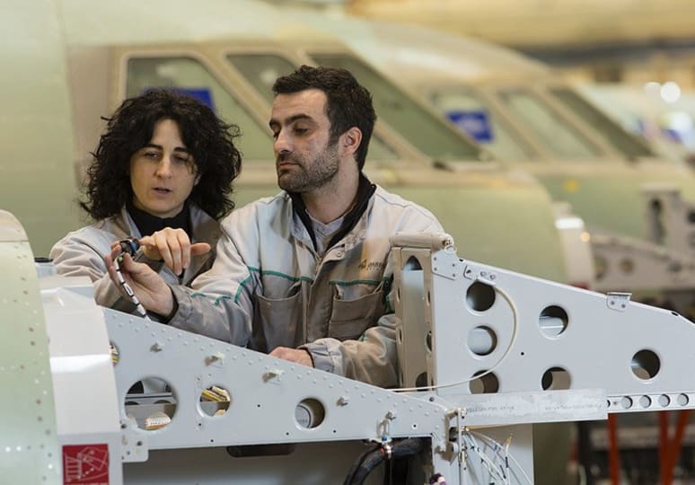 Dassault Aviation Facility: Biarritz, France. Experience sharing at the Falcon fuselage assembly line.