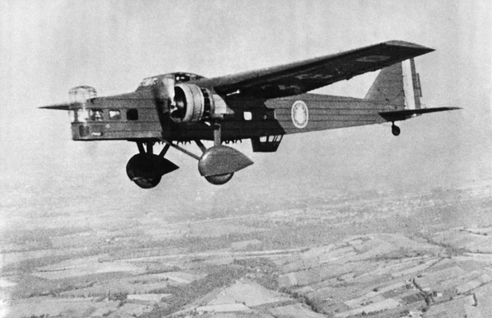 MB 200, bombardier GB I/23, en vol