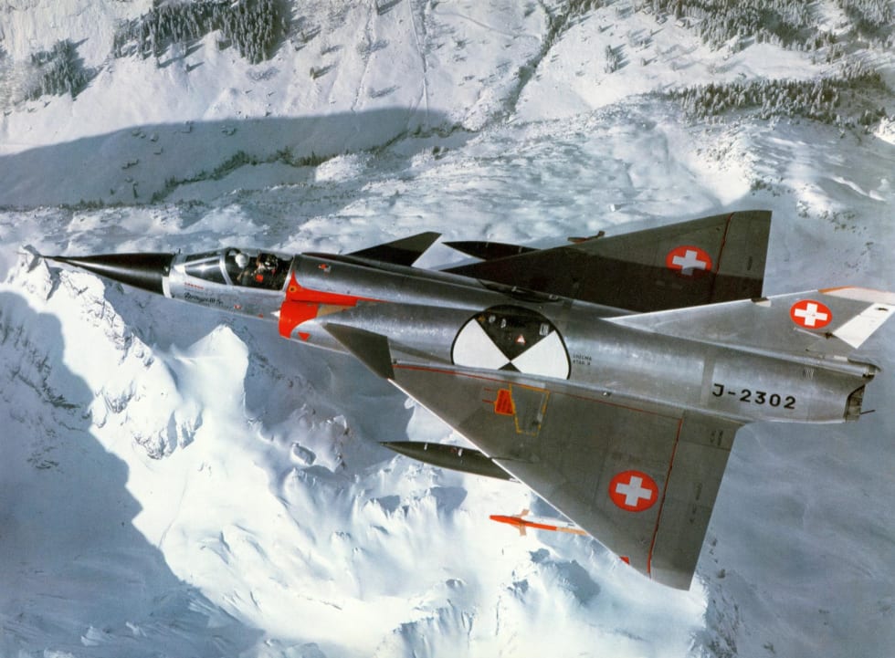 Mirage III S Suisse équipé de plans "canards".