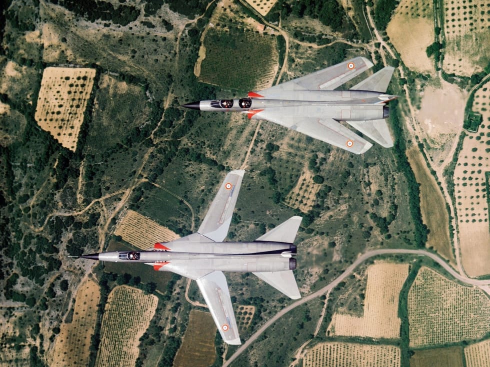 Mirage G8 01 (en haut) et G8 02 (en bas)