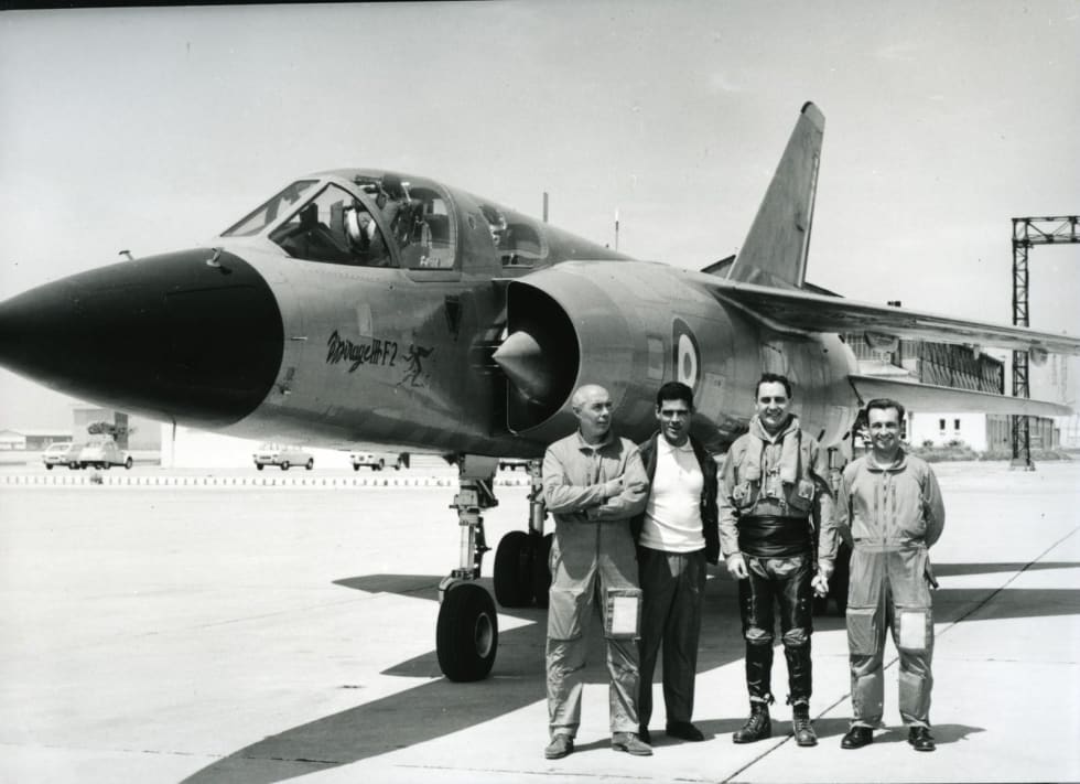 Mirage III F2 avec (de gauche à droite) : Henri Suisse, Hervé Leprince-Ringuet, Jean-Marie Saget et Jean Coureau