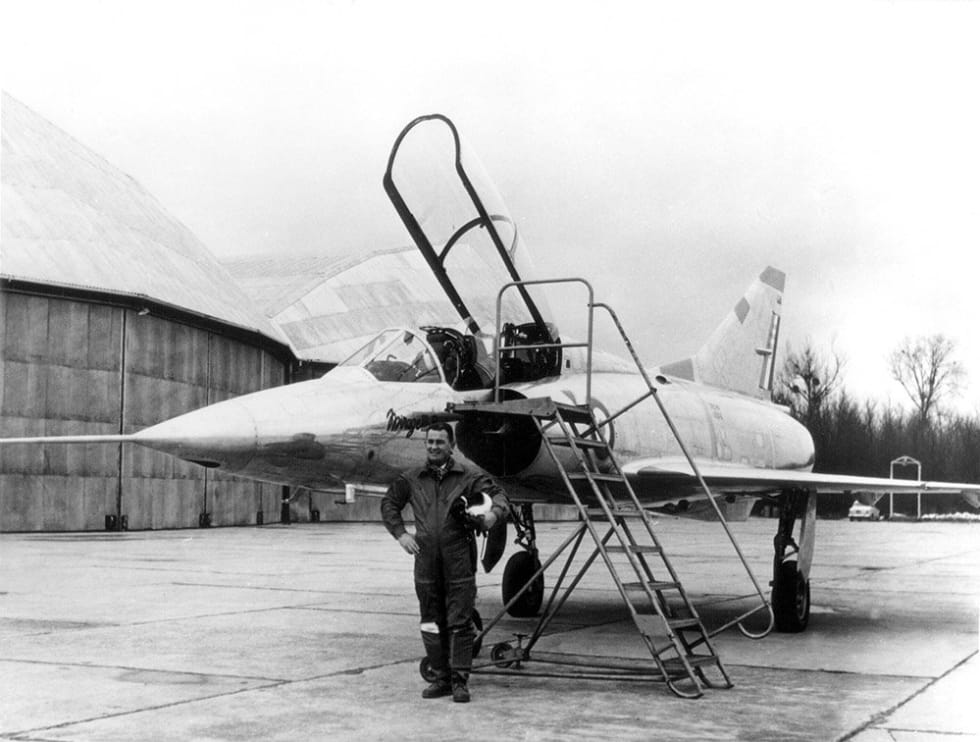 Elie Buge in front of a Mirage III