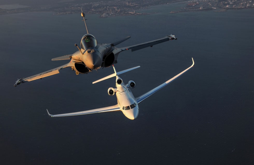 Rafale and Falcon in flight